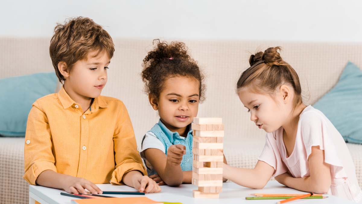 El aprendizaje tiene lugar durante toda la vida, pero en la primera infancia se produce con una rapidez que luego nunca se igualará. El aprendizaje tiene lugar durante toda la vida, pero en la primera infancia se produce con una rapidez que luego nunca se igualará.