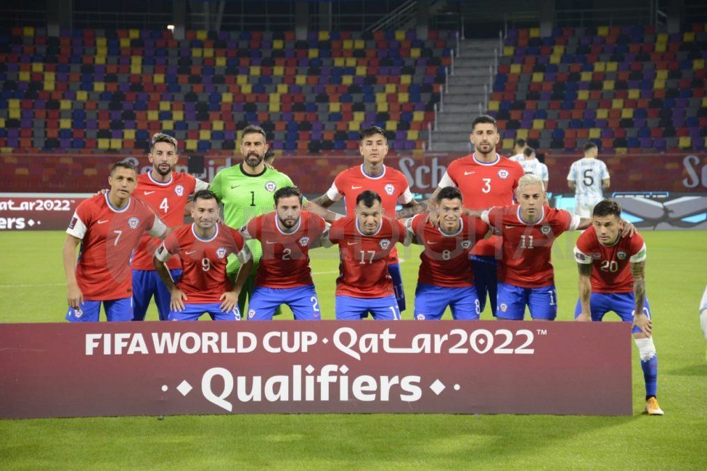 Jugadores de la selección de Chile hicieron una fiesta en el hotel