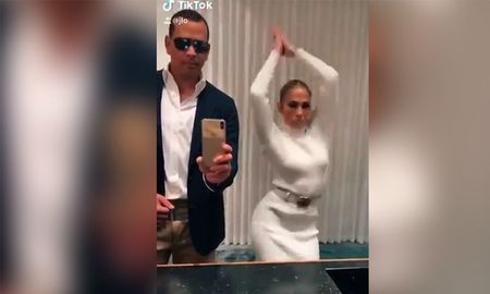 el reto viral que hizo bailar a jennifer lopez y camila cabello el reto viral que hizo bailar a jennifer lopez y camila cabello