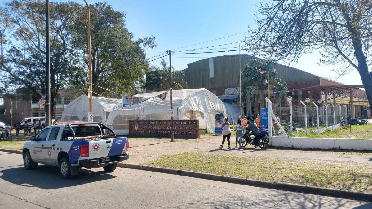 El marco del operativo sobre Avenida Galicia, en sentido hacia el oeste hay una interrupción al tránsito a la altura de Marcial Candioti.