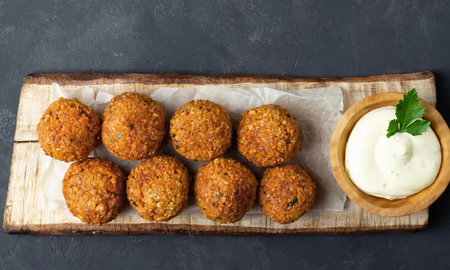 MasterChef: cómo hacer un exquisito falafel, la receta de Antonio López que degustó Damián Betular MasterChef: cómo hacer un exquisito falafel, la receta de Antonio López que degustó Damián Betular