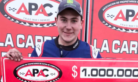 Murió en un accidente de tránsito el joven piloto José Pepito Larroudé. Murió en un accidente de tránsito el joven piloto José Pepito Larroudé.