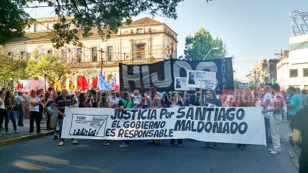 Marcharon en Santa Fe por el caso Santiago Maldonado