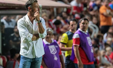 Franco Pardo vio la roja pero no fue el único. Kily González fue expulsado por protestar. Franco Pardo vio la roja pero no fue el único. Kily González fue expulsado por protestar.
