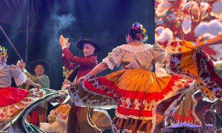 El Gobierno de Maximiliano Pullaro ratifica al turismo como motor económico, cultural y de empleo para los santafesinos. El Gobierno de Maximiliano Pullaro ratifica al turismo como motor económico, cultural y de empleo para los santafesinos.