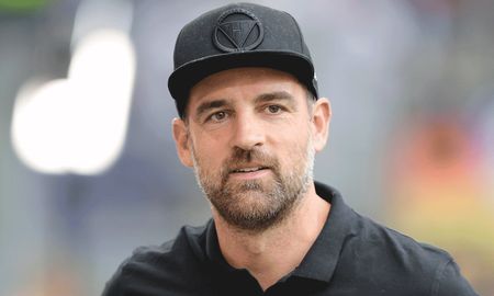 Cristoph Metzelder, ex jugador de la selección de Alemania, fue condenado a diez meses de prisión en suspenso por posesión de pornografía infantil. Cristoph Metzelder, ex jugador de la selección de Alemania, fue condenado a diez meses de prisión en suspenso por posesión de pornografía infantil.