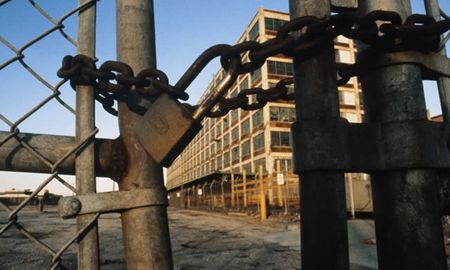 por la crisis, crecen los despidos de gerentes y mandos medios de empresas, segun informe por la crisis, crecen los despidos de gerentes y mandos medios de empresas, segun informe