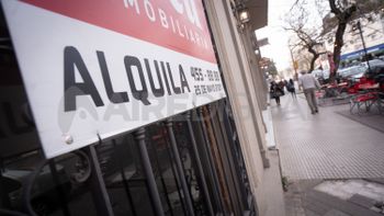 La mayoría de los jóvenes ocupan la mitad de sus salarios en pagar el alquiler