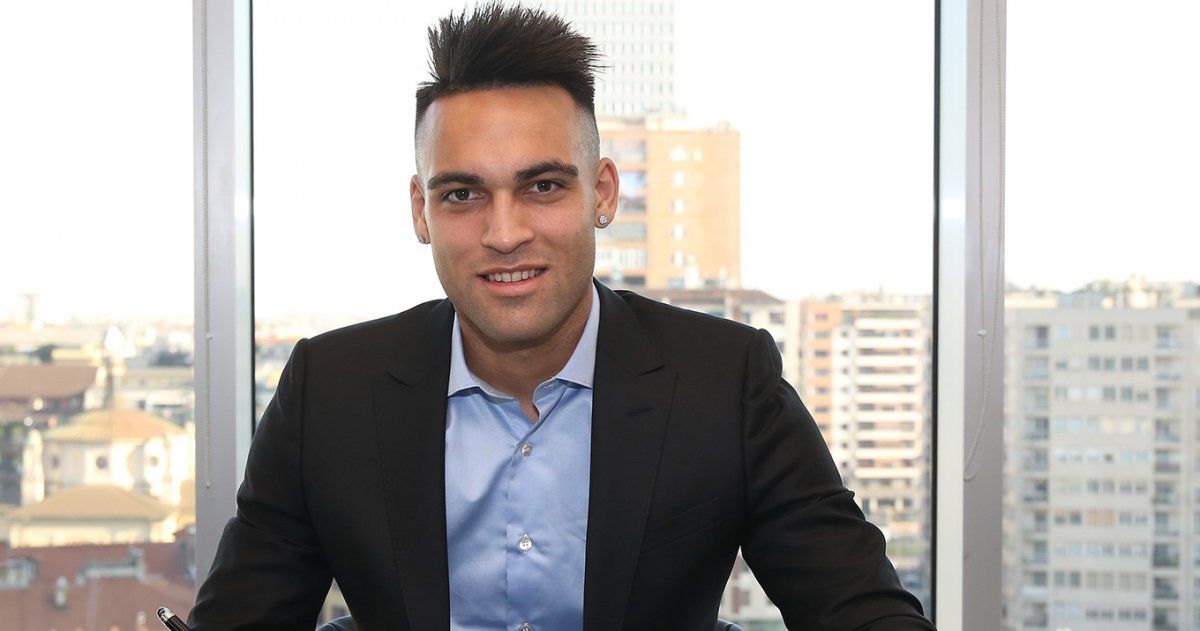 Lautaro Martínez renovó contrato con el Inter hasta 2026.