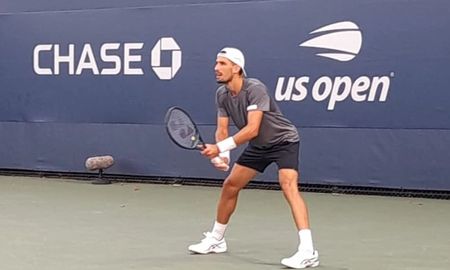 Pedro Cachín se convirtió en el único de los cinco tenistas argentinos que compitieron este lunes en superar la primera ronda del US Open 2022.