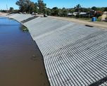 Para fortalecer la seguridad hídrica y acompañar el desarrollo urbano y turístico de la ciudad, el Gobierno Provincial avanza sin pausa en la readecuación de las defensas contra inundaciones en San Javier, buscando reducir el riesgo hídrico. Para fortalecer la seguridad hídrica y acompañar el desarrollo urbano y turístico de la ciudad, el Gobierno Provincial avanza sin pausa en la readecuación de las defensas contra inundaciones en San Javier, buscando reducir el riesgo hídrico.