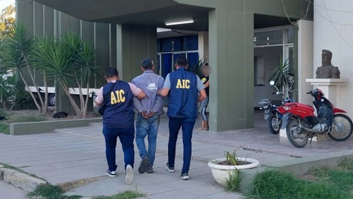 El detenido fue trasladado a la Alcaidía de Vera. 