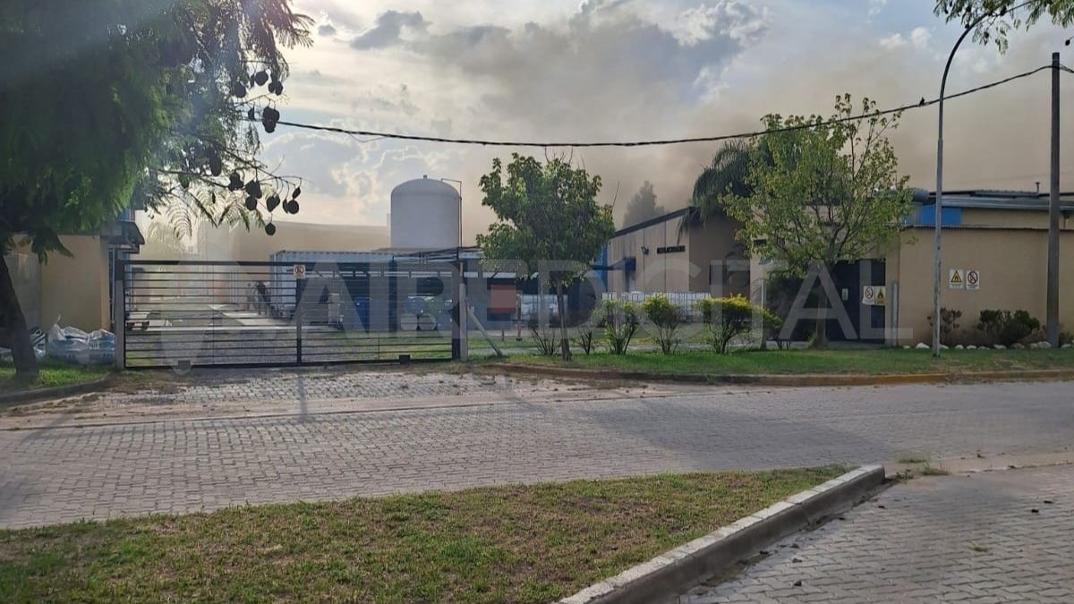 Se incendia un depósito en la zona del Conicet