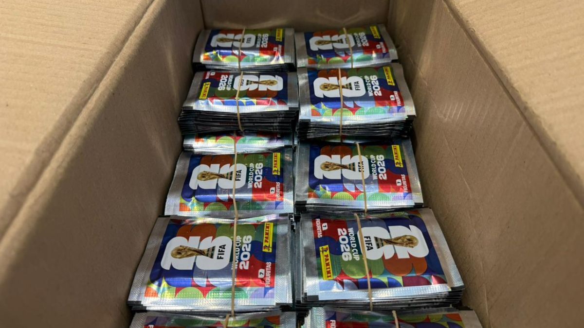 A horas del lanzamiento ofical, un local del microcentro santafesino agot&oacute; stock con 200 mil figuritas vendidas y alta demanda de &aacute;lbumes.