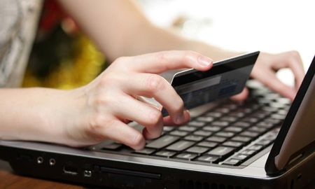 El 70% de los consumidores investiga en la web antes de comprar