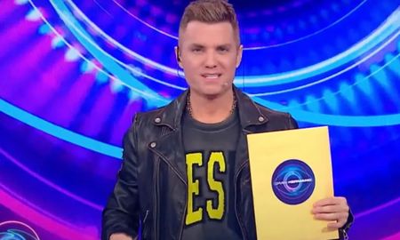 Tras la salida de Andrea del Boca, una figura de renombre internacional se incorpora a la competencia de Gran Hermano. Tras la salida de Andrea del Boca, una figura de renombre internacional se incorpora a la competencia de Gran Hermano.