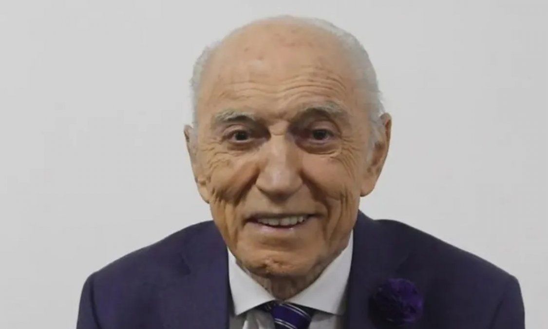 El locutor de 88 años fue nuevamente hospitalizado.
