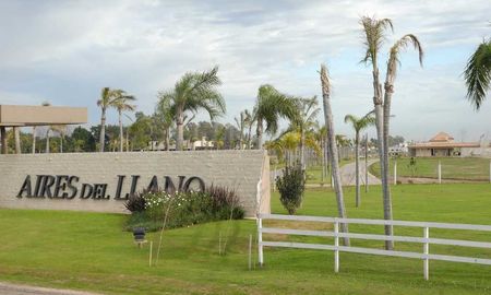 La discusión y el procedimiento policial se registraron en una vivienda del country Aires del Llano. La discusión y el procedimiento policial se registraron en una vivienda del country Aires del Llano.