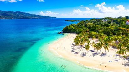 Ni Aruba ni México: el destino caribeño que recibió a más de 400.000 argentinos y es furor