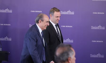 El presidente Javier Milei tendría definidos una serie de cambios drásticos en su Gabinete, tras la renuncia de Guillermo Francos. El presidente Javier Milei tendría definidos una serie de cambios drásticos en su Gabinete, tras la renuncia de Guillermo Francos.