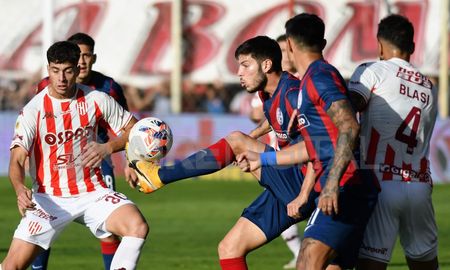 Unión y San Lorenzo disputarán su encuentro Nº 65 en partidos oficiales, teniendo en cuenta partidos de primera división y uno por Copa Argentina Unión y San Lorenzo disputarán su encuentro Nº 65 en partidos oficiales, teniendo en cuenta partidos de primera división y uno por Copa Argentina