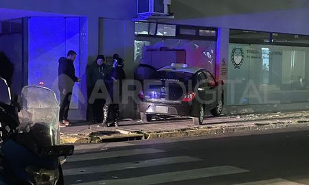 El choque se produjo en la esquina de San Jerónimo y Corrientes. El choque se produjo en la esquina de San Jerónimo y Corrientes.