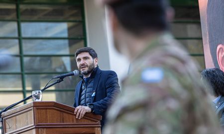 El gobernador de Santa Fe presidió en Rafaela el acto oficial por el Día de la Independencia. El gobernador de Santa Fe presidió en Rafaela el acto oficial por el Día de la Independencia.