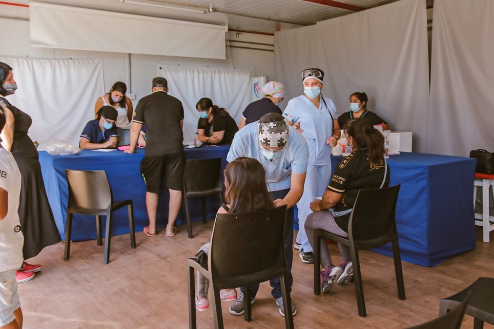 En principio el operativo de vacunación en espacios culturales tendrá una duración de tres semanas, aunque no se descarta que se extienda.