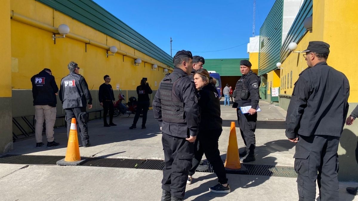 Santa Fe: robo millonario en un tradicional supermercado.