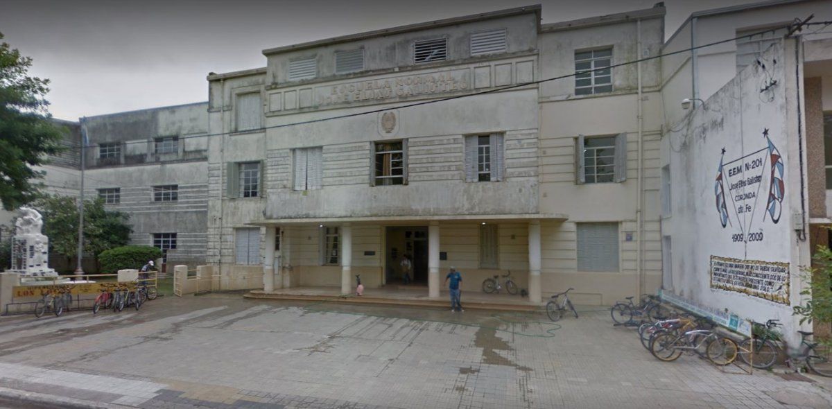 La Escuela Primaria N° 1.244 activó el protocolo tras el positivo para coronavirus de dos docentes.