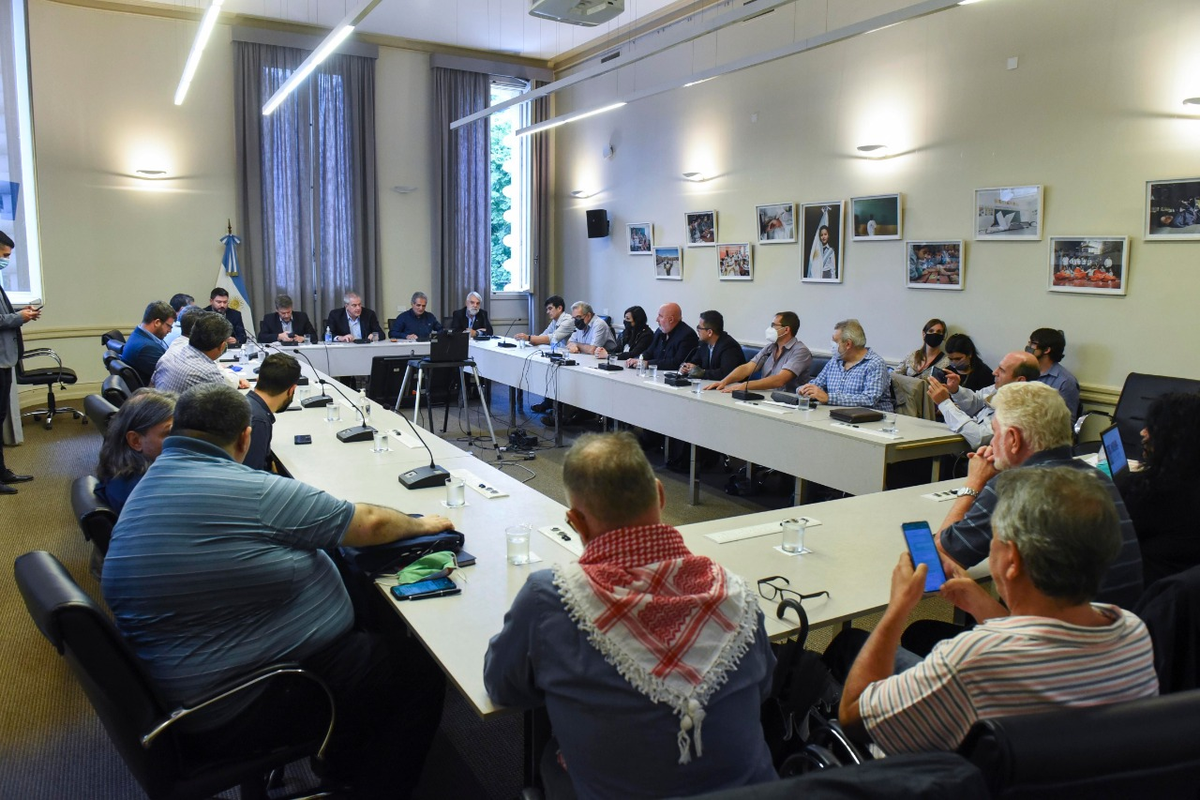 El encuentro tuvo lugar al mediod&iacute;a en el Palacio Sarmiento, sede del Ministerio de Educaci&oacute;n.
