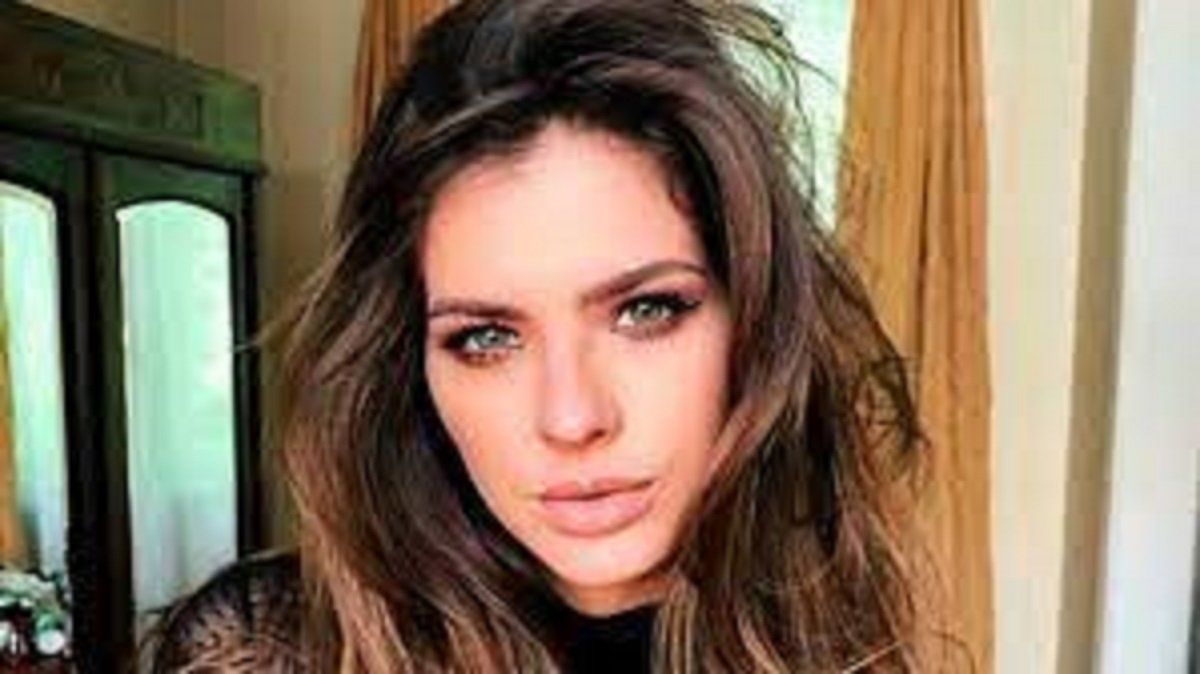 La China Suárez reveló cuál es su técnica para que sus hijos viajen cómodos en el avión.