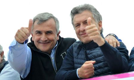 Morales cargó duramente contra Macri, quien dijo que Hipólito Yrigoyen fue uno de los primeros impulsores del populismo en América Latina. Morales cargó duramente contra Macri, quien dijo que Hipólito Yrigoyen fue uno de los primeros impulsores del populismo en América Latina.
