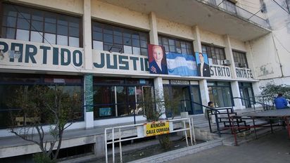 El dilema del peronismo en Santa Fe, entre lograr la ansiada unidad o seguir perdiendo elecciones