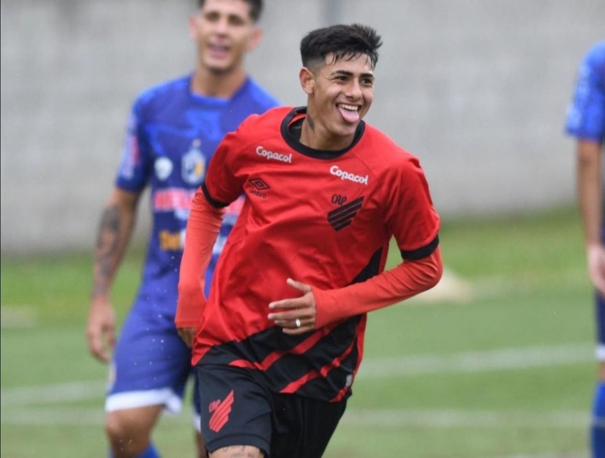 Kevin Colli, joven surgido de las inferiores de River, ser&aacute; refuerzo de Col&oacute;n.