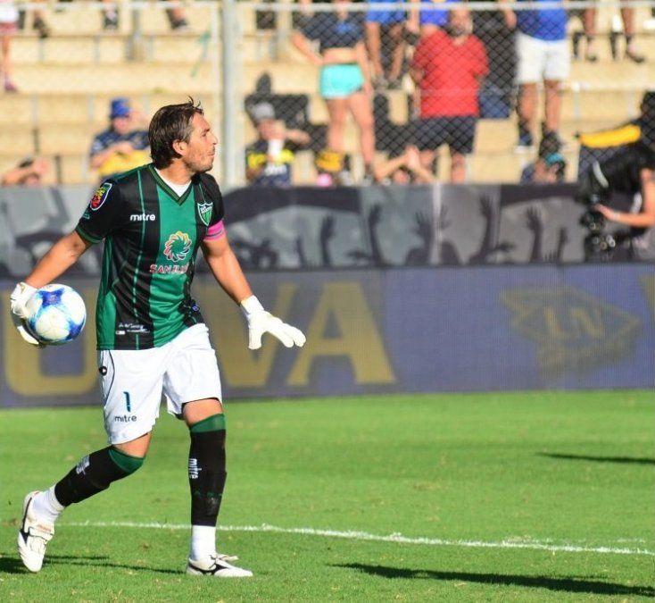 Luis Ardente, cerca de convertirse en arquero de Colón