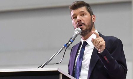 Tinelli deja la presidencia de la Liga Profesional y llama a elecciones Tinelli deja la presidencia de la Liga Profesional y llama a elecciones