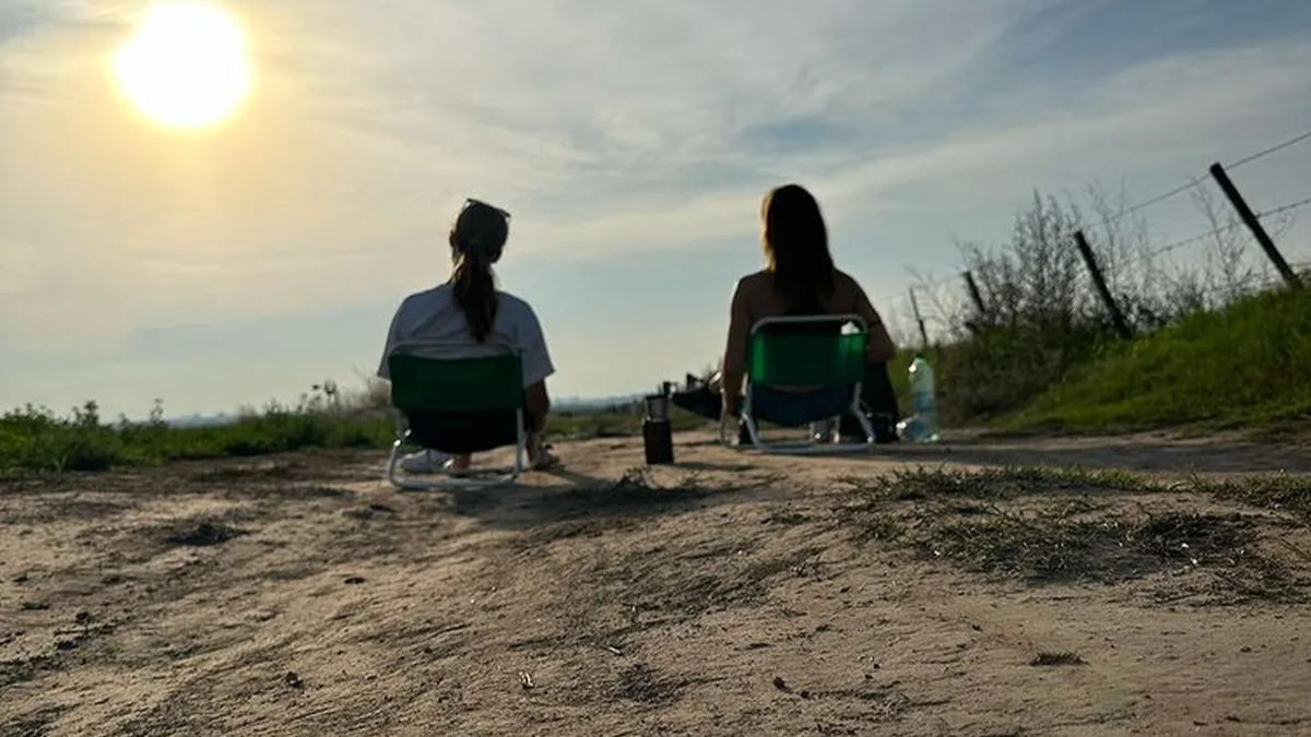 La Soledad Pastorutti compartió diferentes fotografías junto a su hija compartiendo una tarde juntas. La Soledad Pastorutti compartió diferentes fotografías junto a su hija compartiendo una tarde juntas.