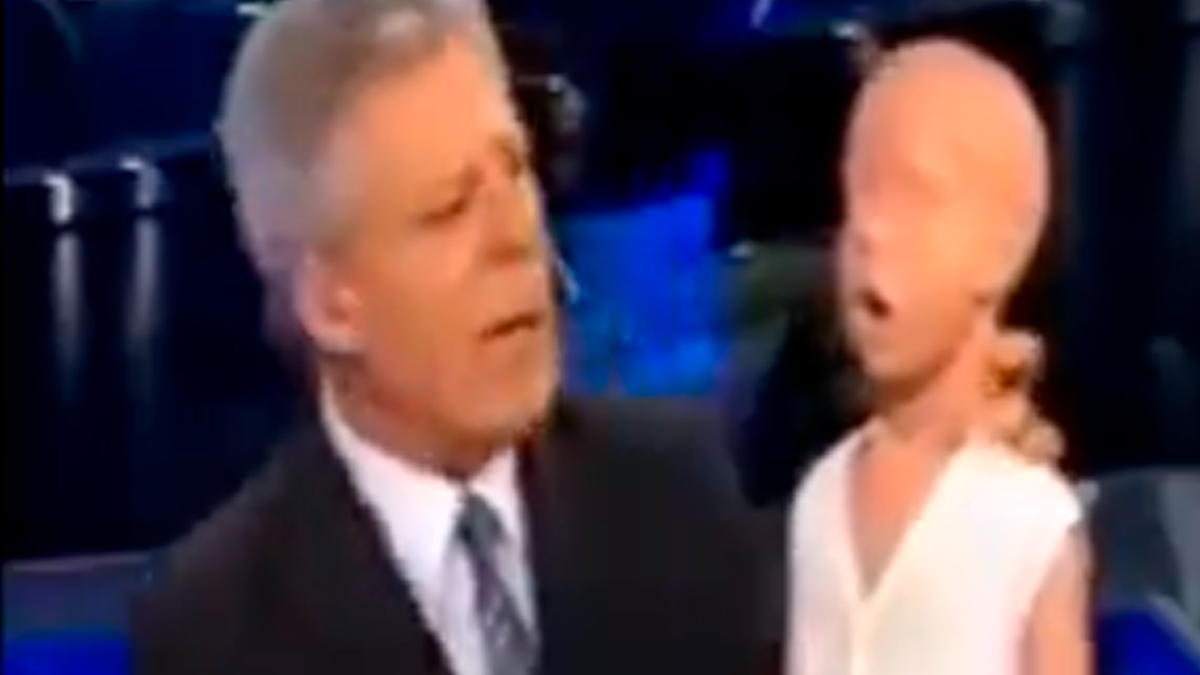 Le tenés que preguntar porque si el nene te dice que si es porque el aire le pasa y lo primero que le tenés que decir es tosé