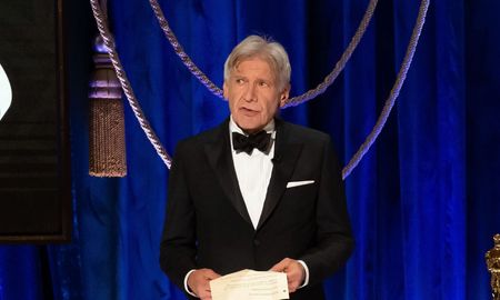 Harrison Ford dio que hablar con un peculiar momento en la gala de los Premios Oscar 2021. Harrison Ford dio que hablar con un peculiar momento en la gala de los Premios Oscar 2021.