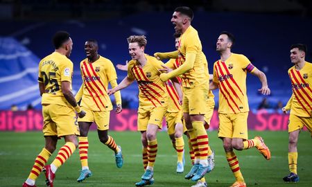 El Fútbol Club Barcelona goleó 4-0 a Real Madrid y sigue ilusionado con ganar LaLiga de España. El Fútbol Club Barcelona goleó 4-0 a Real Madrid y sigue ilusionado con ganar LaLiga de España.