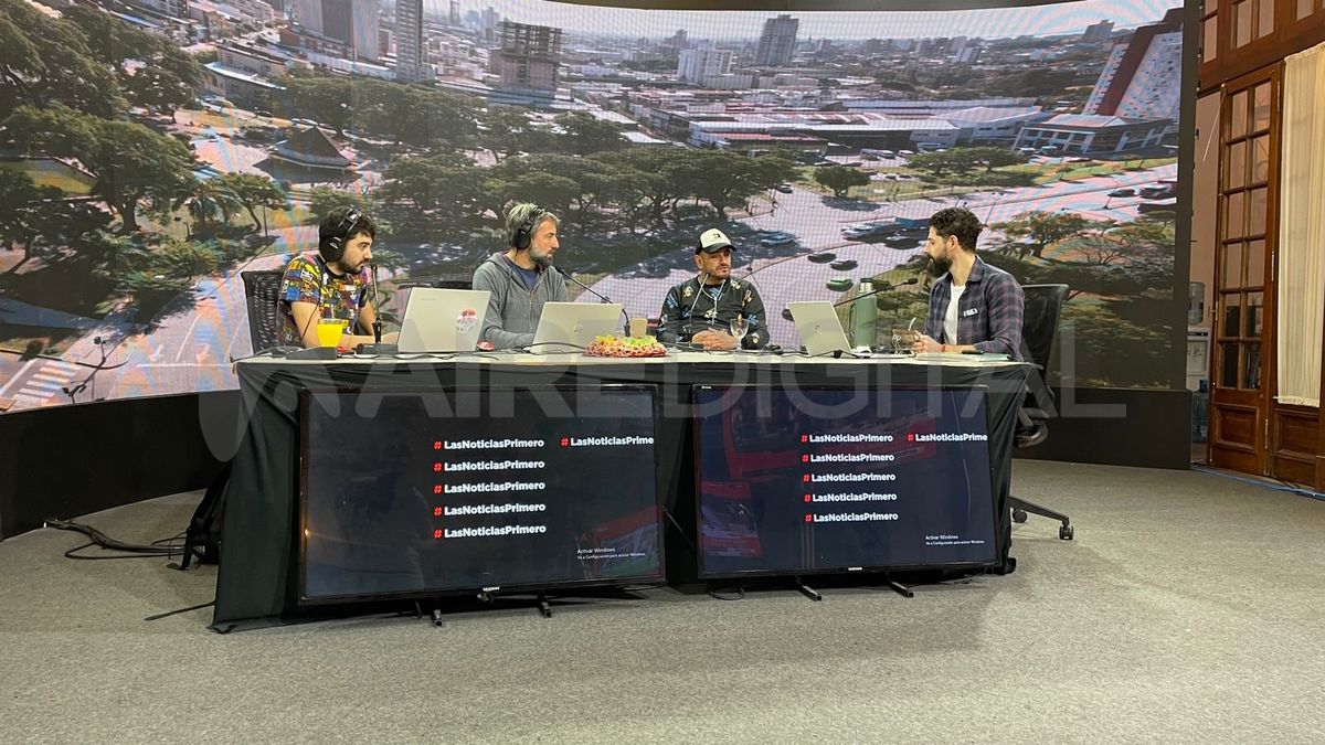 El ex volante tatengue visitó este domingo los estudios de Aire de Santa Fe.
