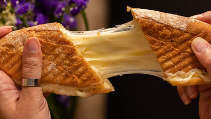 Pancitos rellenos de jamón y queso: la receta rápida y sin horno ideal para los mates