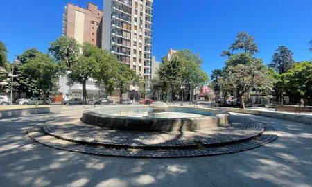 Aire de Santa Fe | Falta Estatua Plaza Pueyrredón Santa Fe