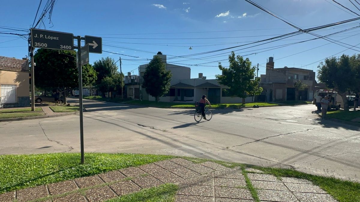 Vecinos de barrio Los Hornos preocupados ante la reiteración de siniestros viales. Vecinos de barrio Los Hornos preocupados ante la reiteración de siniestros viales.
