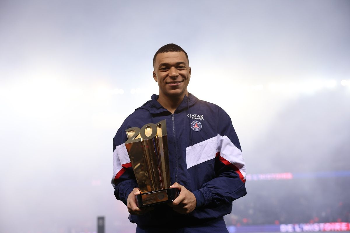 Kylian Mbapp&eacute; protagoniza la campa&ntilde;a de Paris Saint-Germain para los abonos de la pr&oacute;xima temporada.