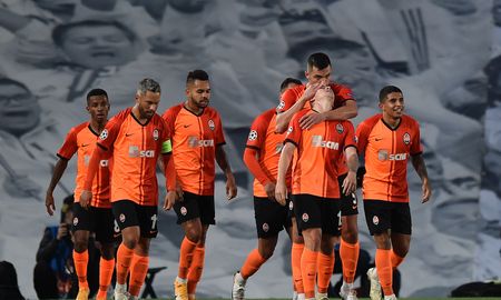 Por el conflicto entre Rusia y Ucrania, desde Kiev decidieron suspender la Premier League ucraniana, que lideraba Shaktar Donest con 47 puntos. Por el conflicto entre Rusia y Ucrania, desde Kiev decidieron suspender la Premier League ucraniana, que lideraba Shaktar Donest con 47 puntos.