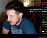 Mientras su hermano hablaba, Germán Conti en el chat de Twitch comentaba Hasta las lágrimas...