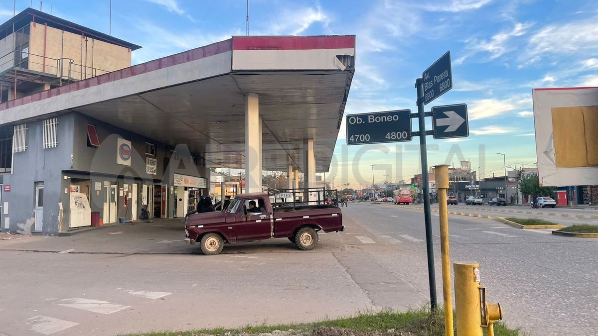El hecho ocurrió en una reconocida estación de servicios ubicada en el norte de la ciudad. El hecho ocurrió en una reconocida estación de servicios ubicada en el norte de la ciudad.