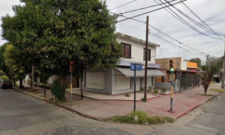 Encontraron a un hombre agonizando en plena calle en Córdoba. Encontraron a un hombre agonizando en plena calle en Córdoba.